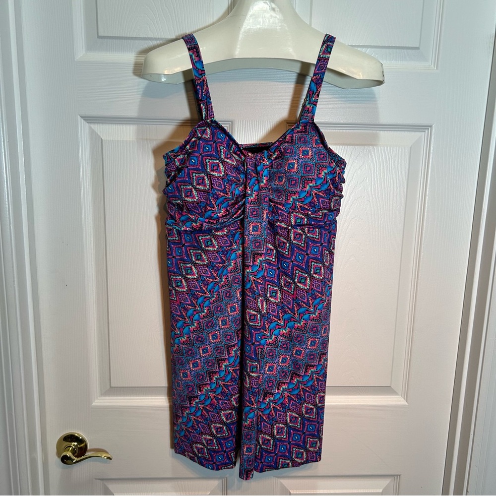 Swimsuits For All Multicolored Vibrant Flowy Swim Top